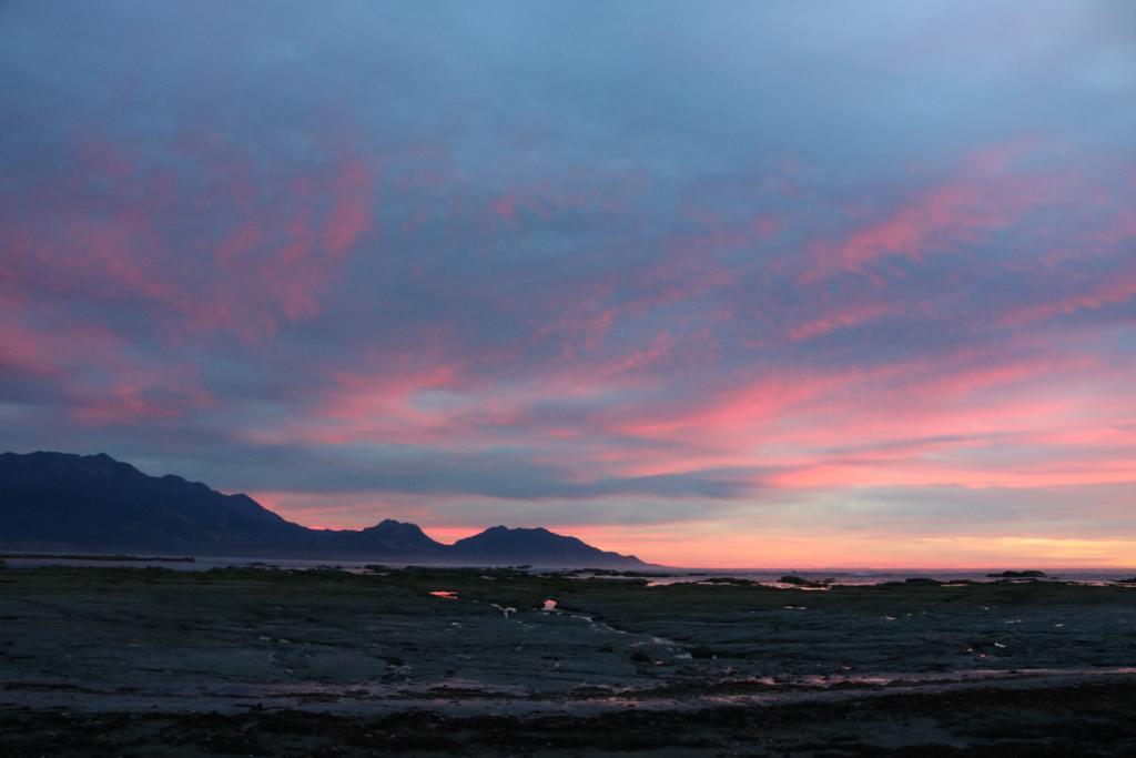 The Point B&B Kaikoura Luaran gambar
