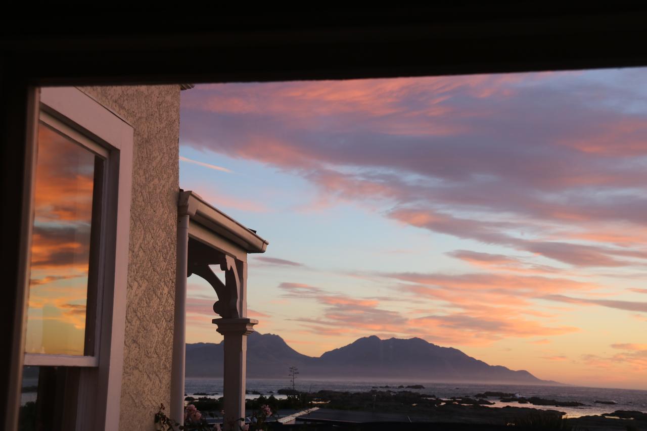 The Point B&B Kaikoura Luaran gambar