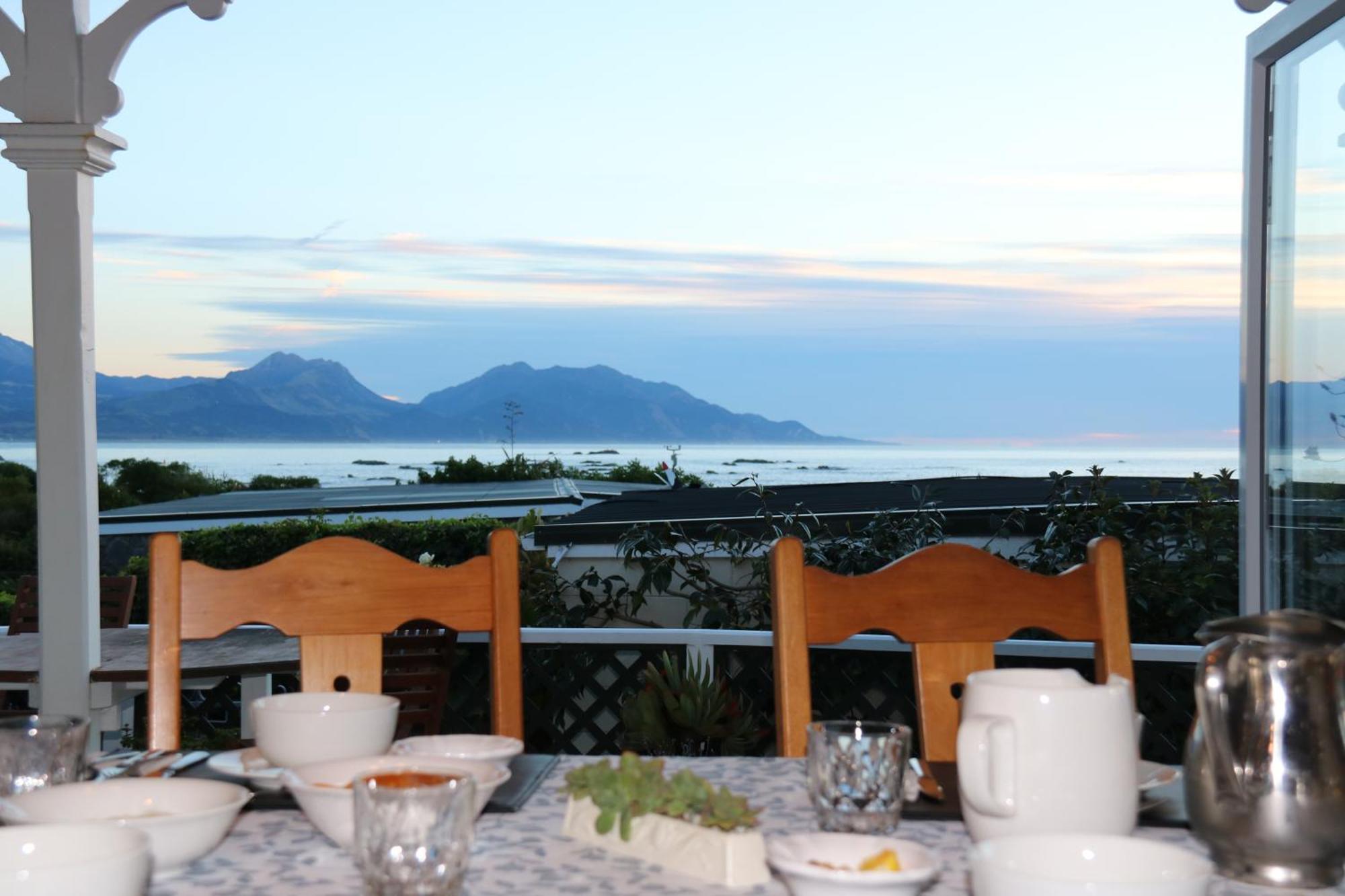 The Point B&B Kaikoura Luaran gambar