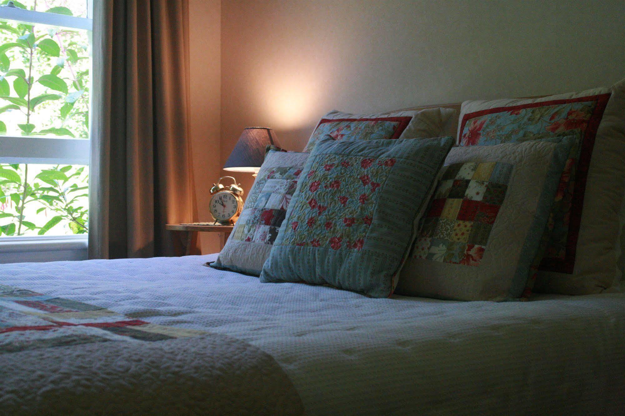 The Point B&B Kaikoura Luaran gambar